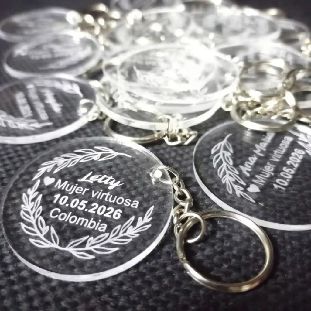 llaveros acrilicos personalizados